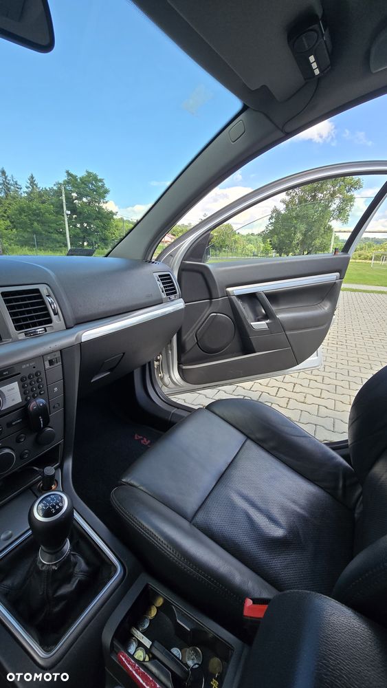 Opel Vectra 1.9 CDTI Cosmo - 15