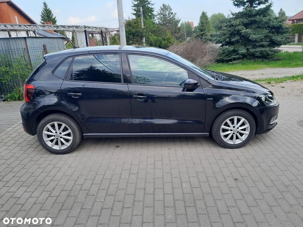Volkswagen Polo 1.4 TDI Blue Motion Technology Lounge - 6