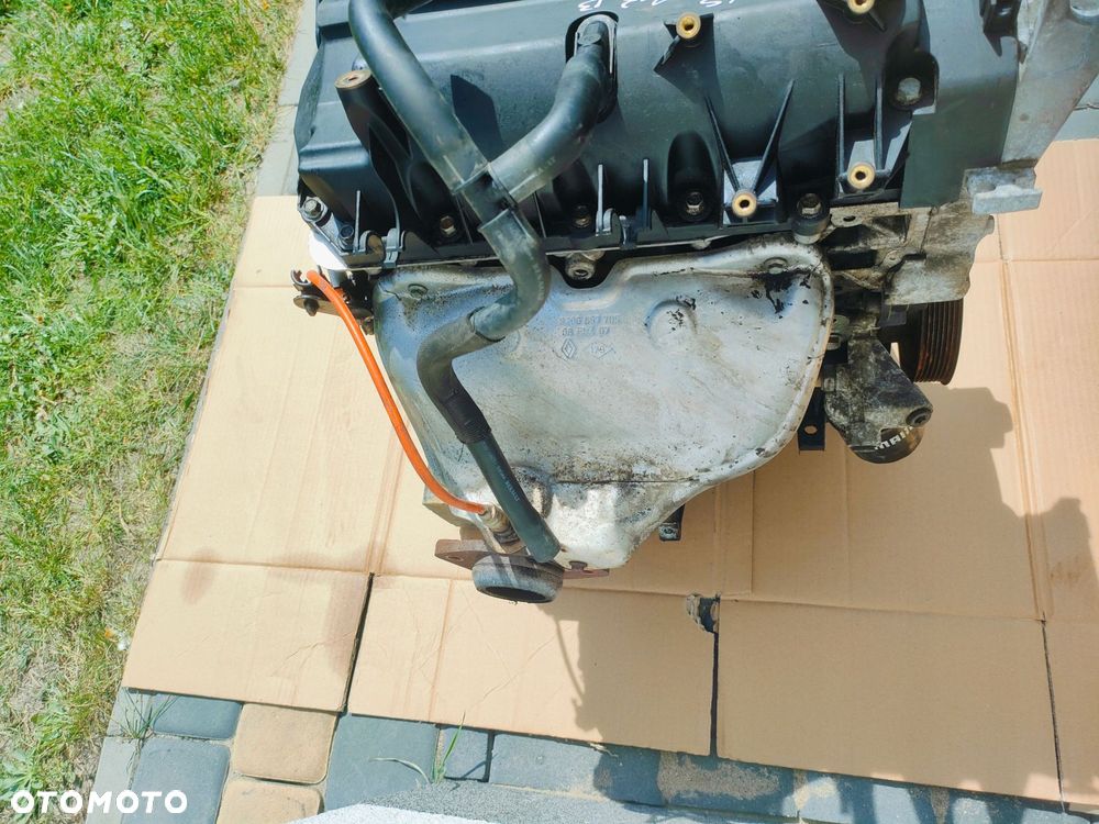 RENAULT CLIO III 3 MODUS 1.2 BENZYNA SILNIK D4F D740 - 9