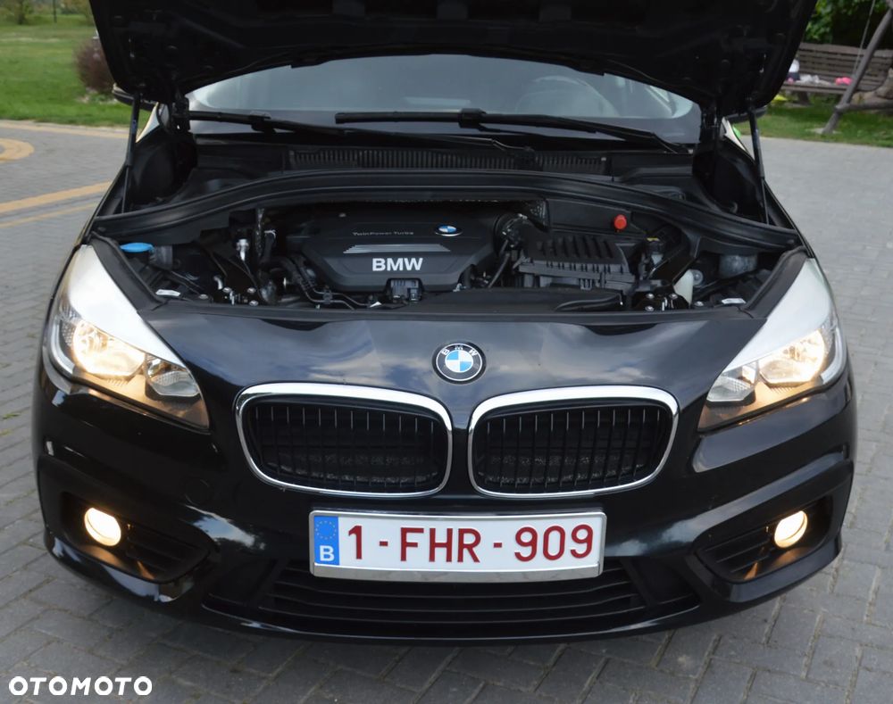 BMW Seria 2 216d - 10