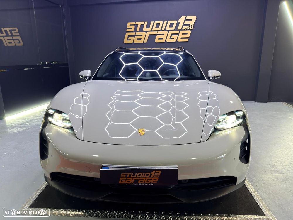 Porsche Taycan GTS - 18