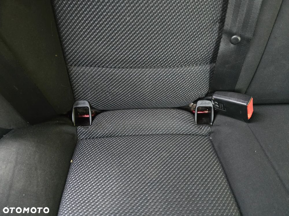 Skoda Fabia 1.4 16V Comfort - 36