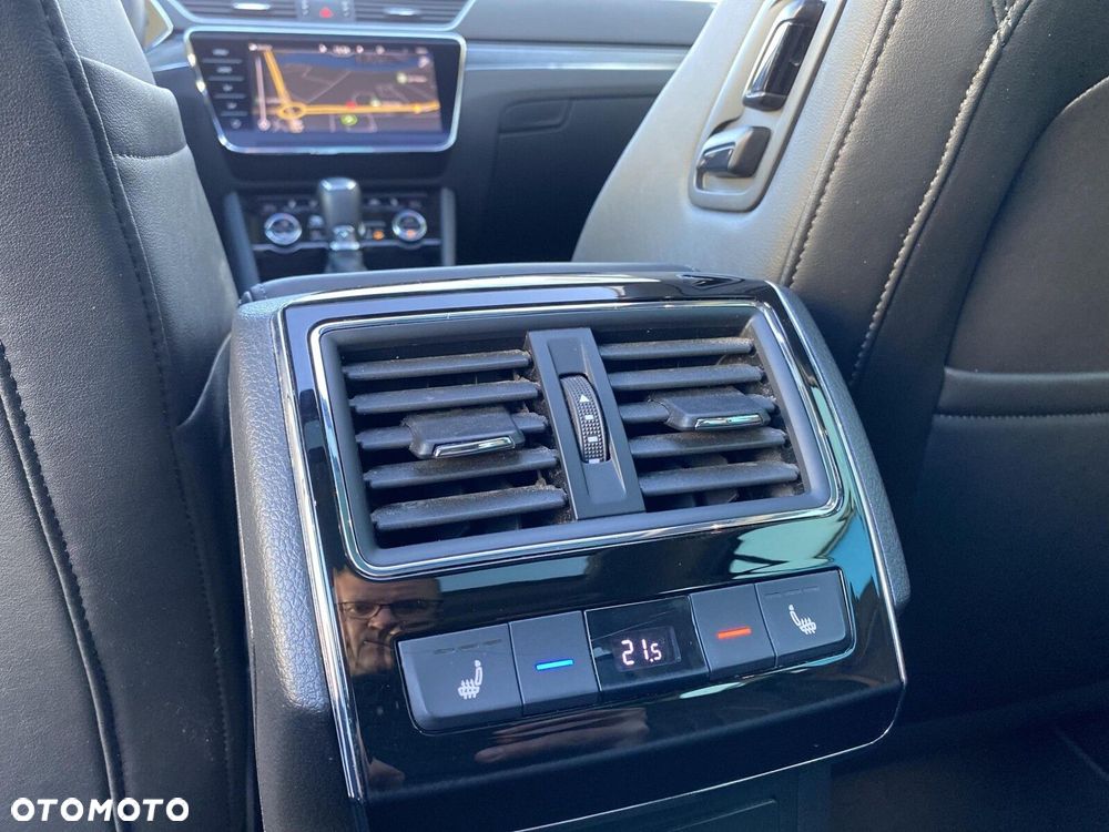 Skoda Superb 2.0 TDI SCR Style DSG - 18