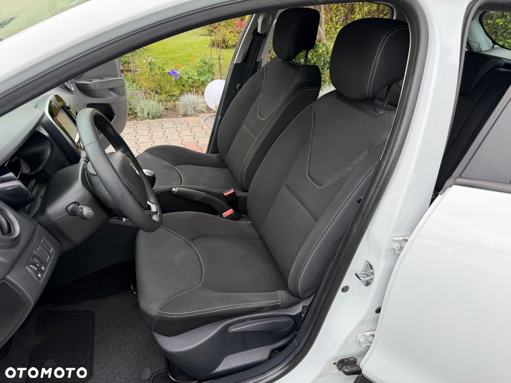 Renault Clio 1.2 16V 75 Limited - 26