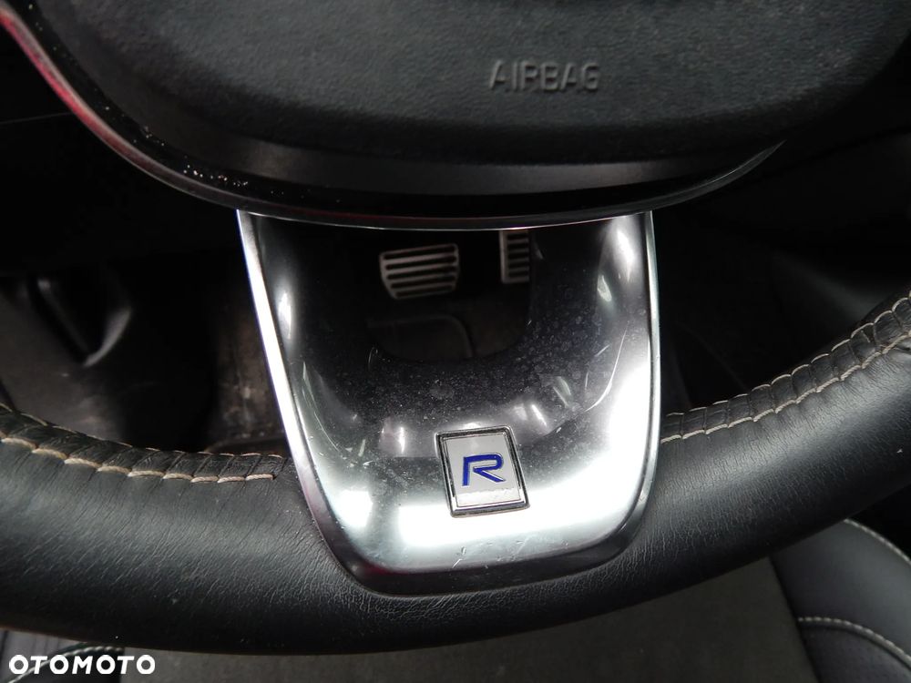 Volvo XC 40 T4 AWD R-Design - 25