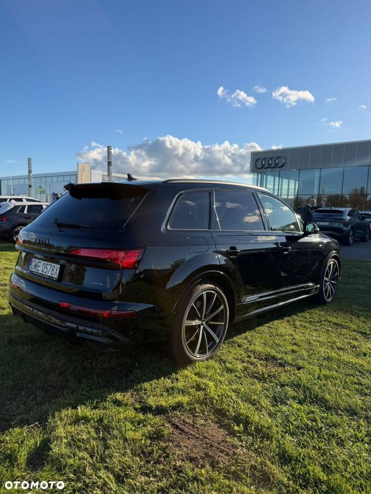 Audi Q7 TFSI e PHEV 360 kW Quattro S Line Tiptr - 8