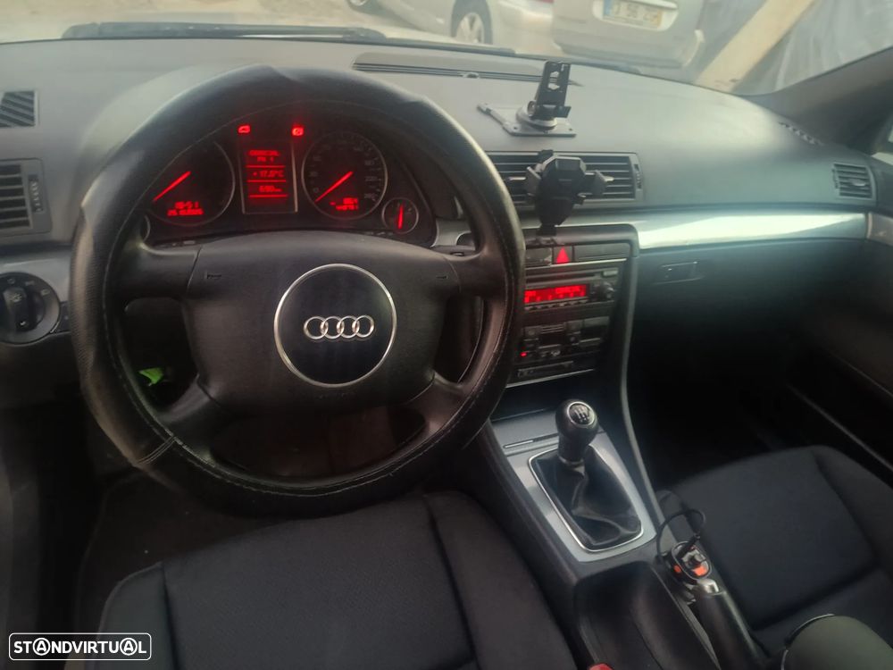 Audi A4 Avant 1.9 TDI - 8