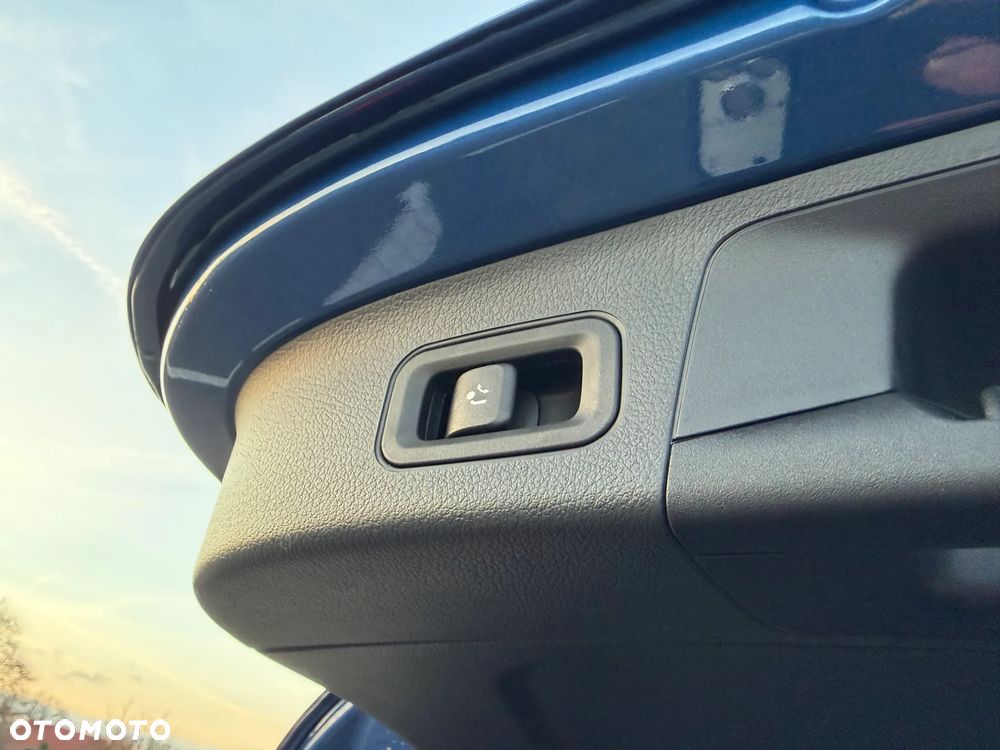 Mercedes-Benz GLA 200 7G-DCT AMG Line - 7