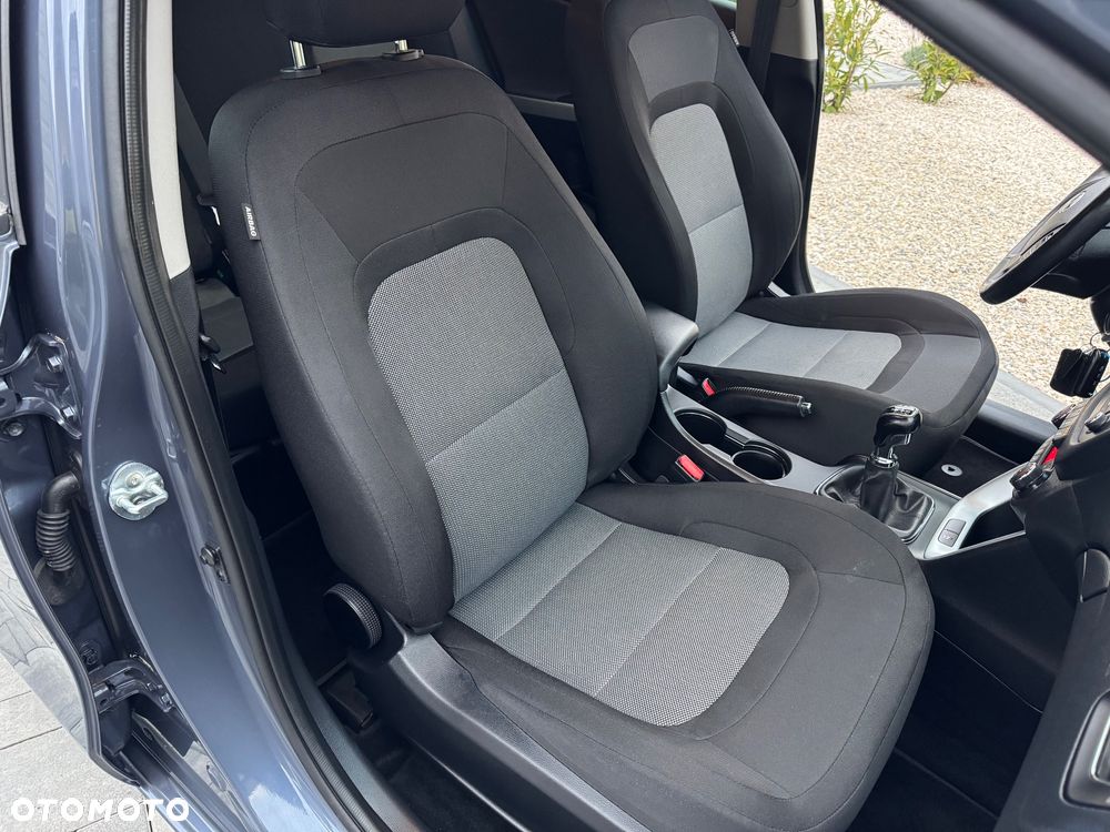 Kia Ceed SW 1.6 CRDi Vision - 28