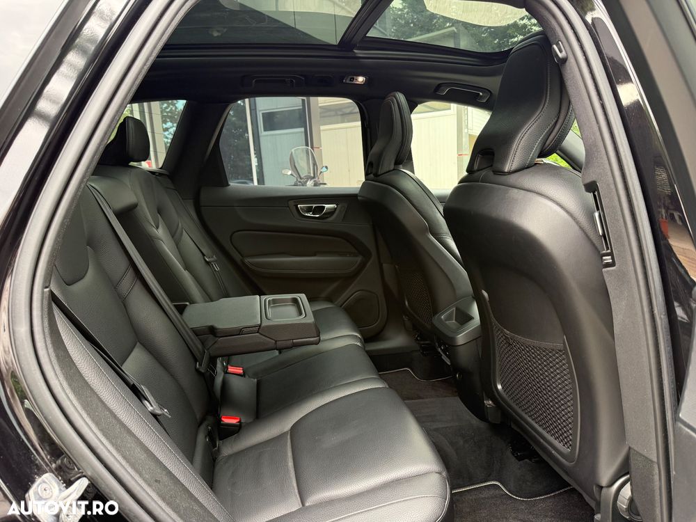 Volvo XC 60 D4 R-Design - 10