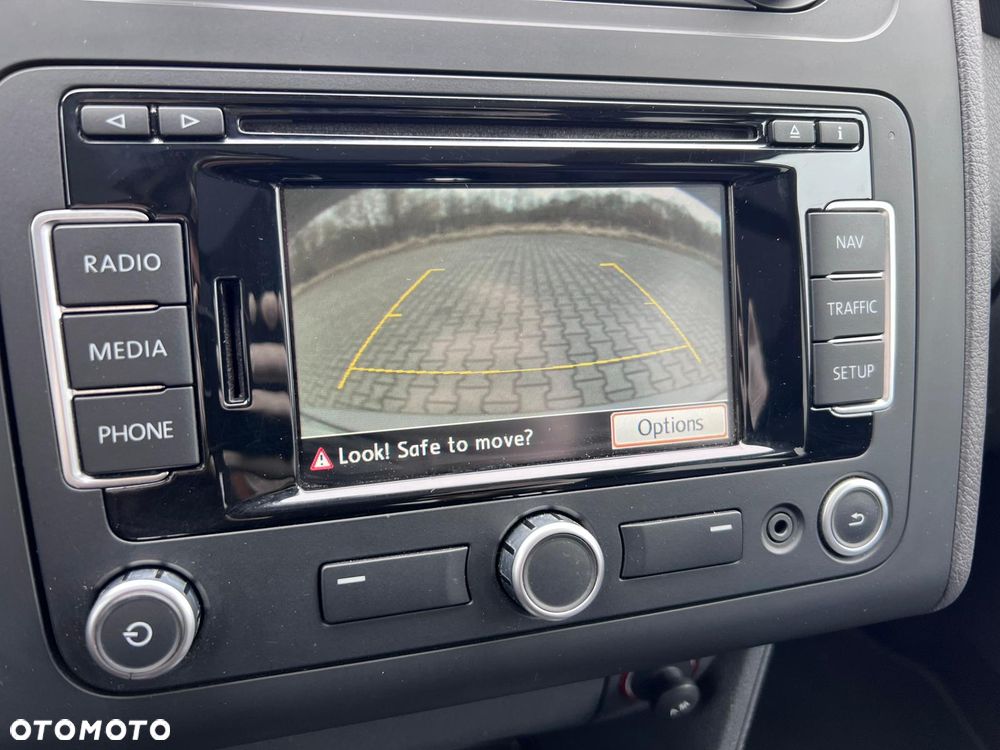 Volkswagen Touran 1.2 TSI STYLE - 33