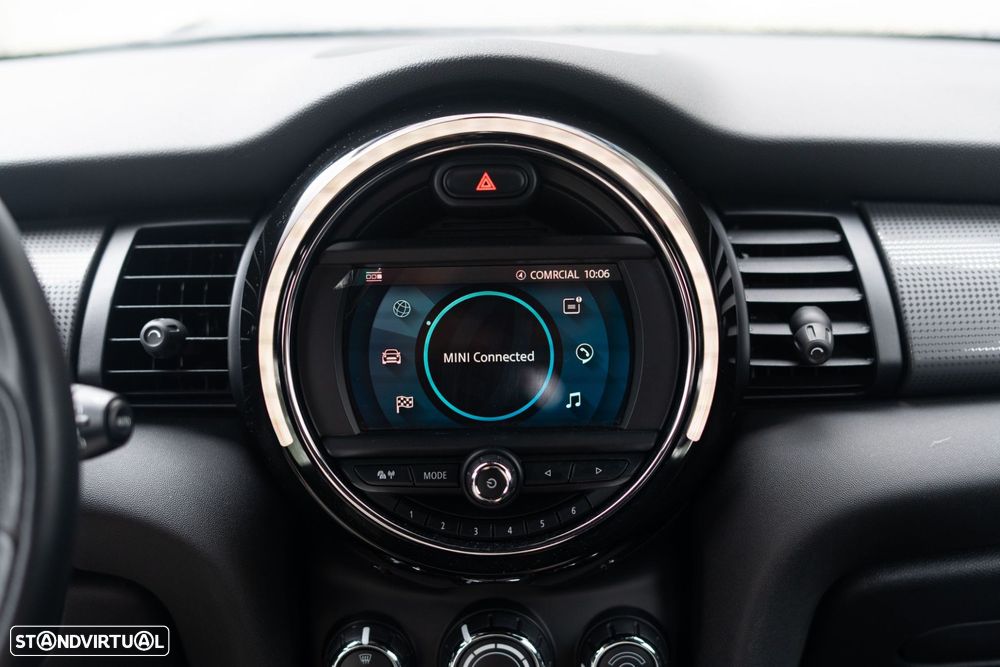 MINI 5 Portas Cooper Premium JCW Auto - 26