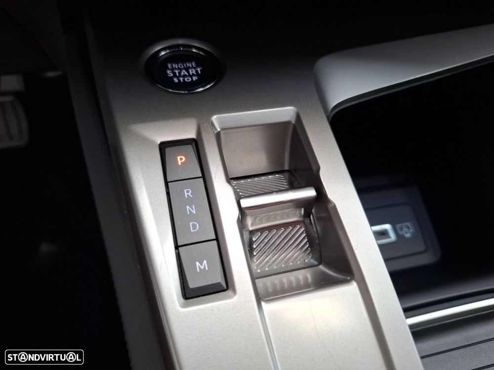 Peugeot 308 1.5 BlueHDi Allure EAT8 - 19