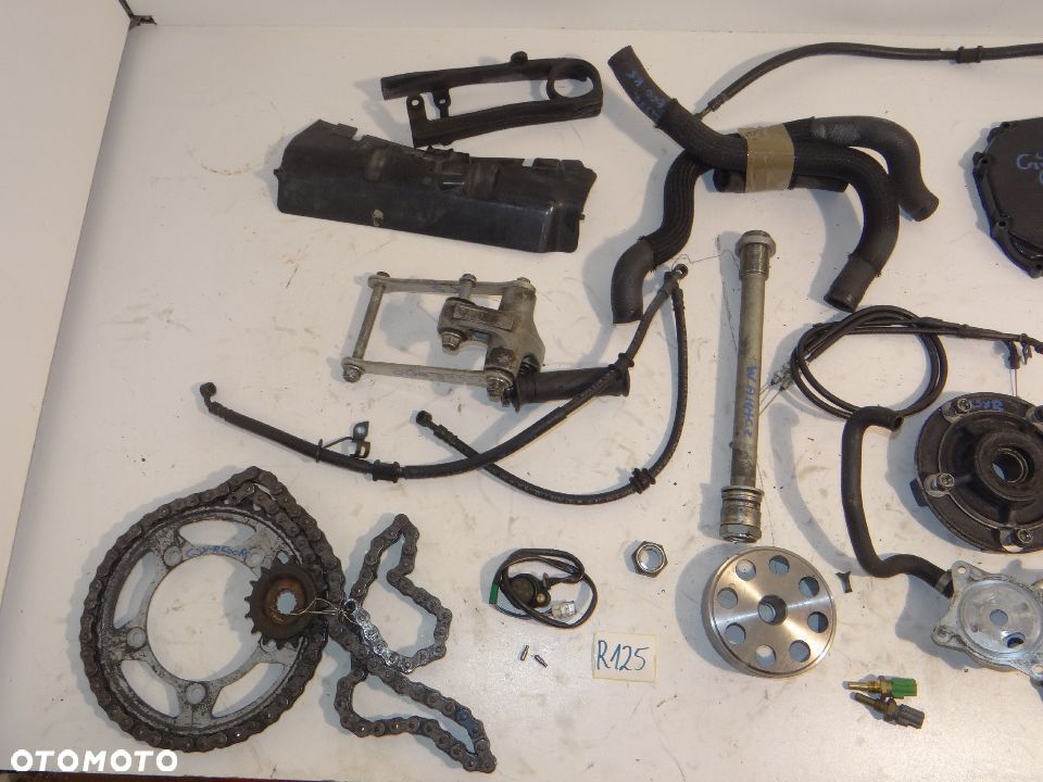 GSXR 600 K4 K5 koło magnesowe oska czujnik luzu przewód zębatka pokrywa kołyska R125 - 4