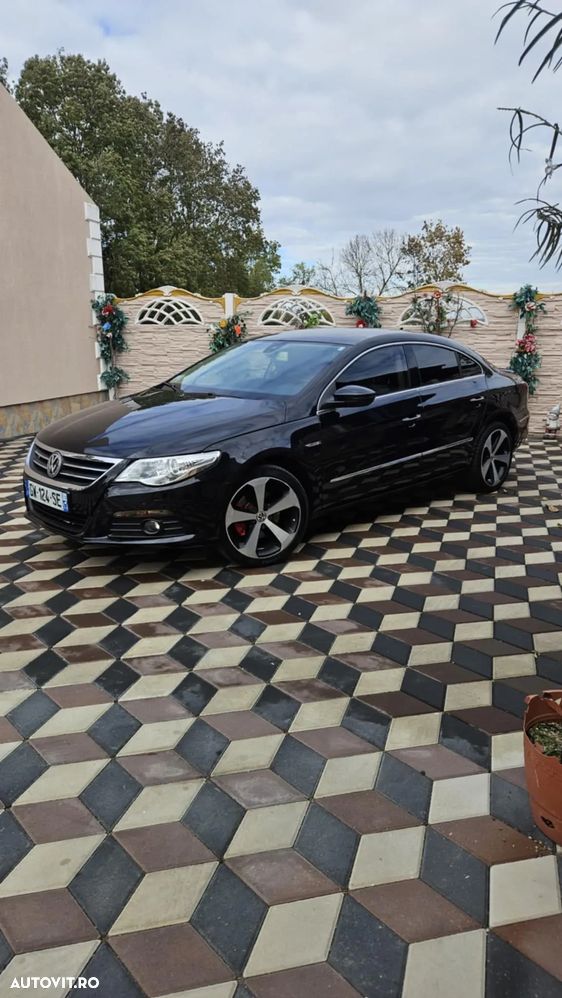 Volkswagen Passat CC - 1