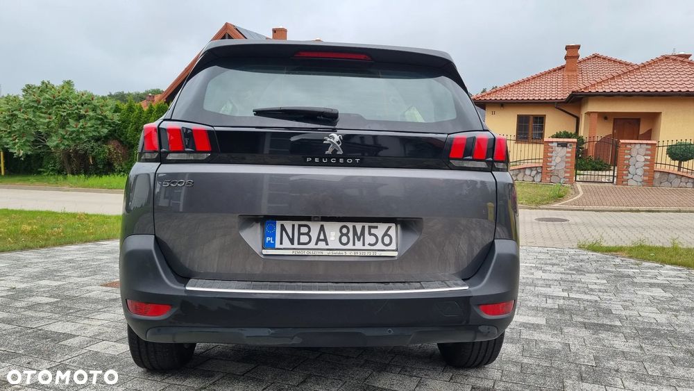 Peugeot 5008 - 8