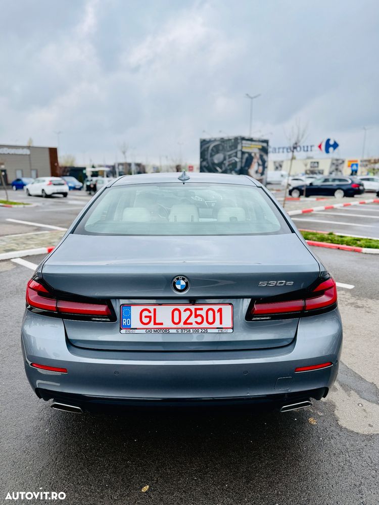 BMW Seria 5 530e Aut. Luxury Line - 4