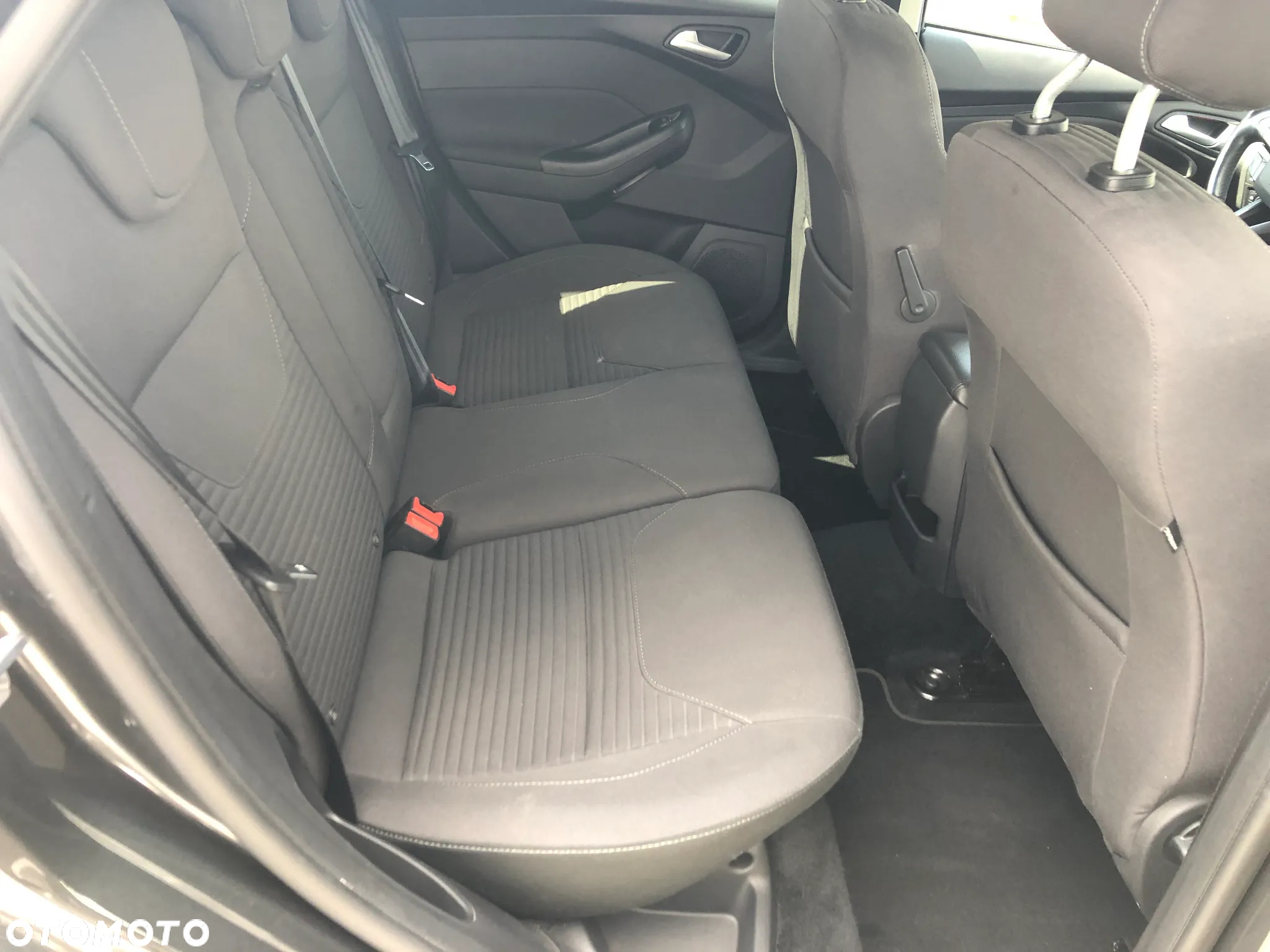 Ford Focus 1.0 EcoBoost Titanium - 24