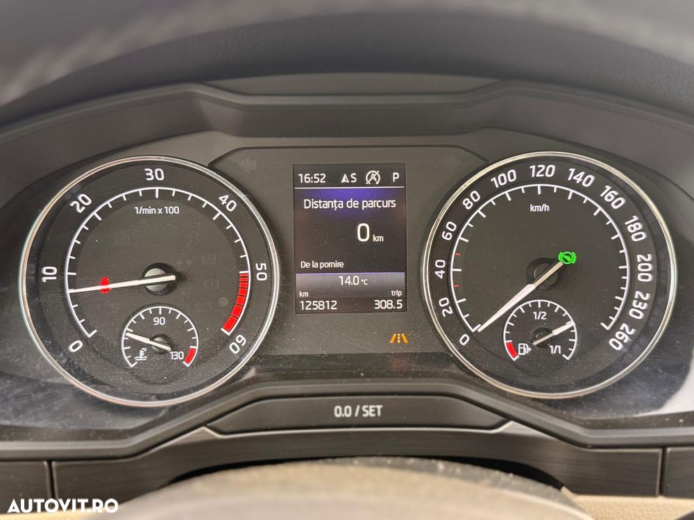 Skoda Superb 2.0 TDI 4x4 DSG Premium Edition - 14