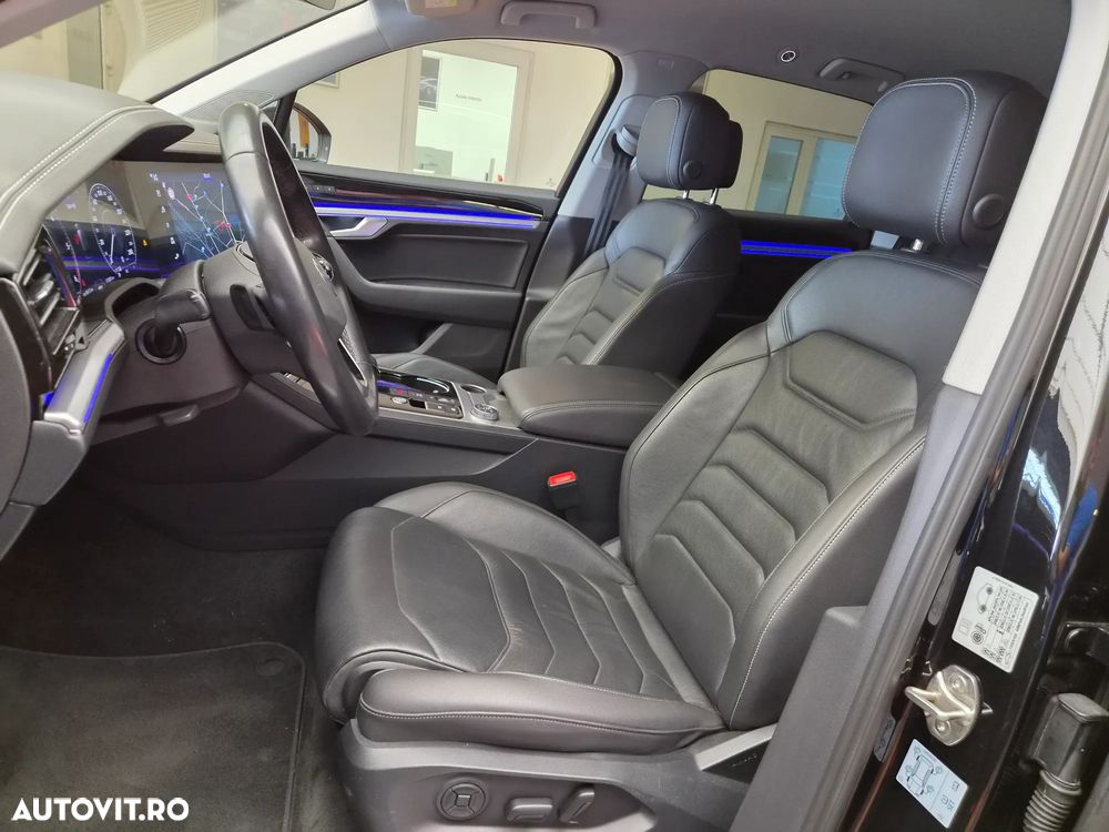 Volkswagen Touareg V6 TDI 4MOTION Elegance - 11