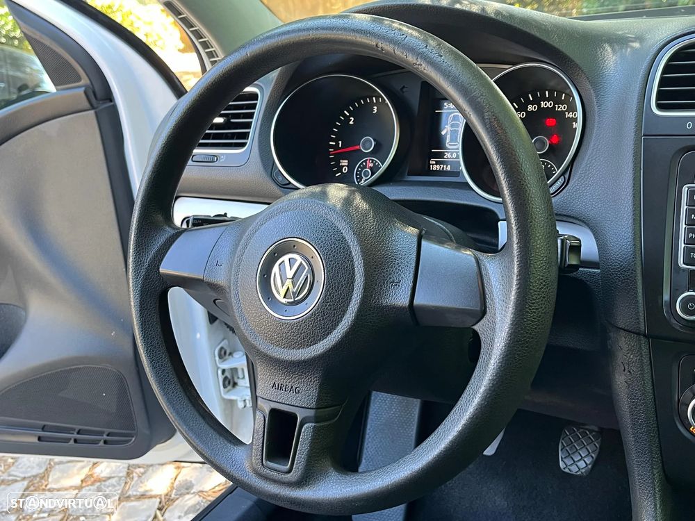 VW Golf 1.6 TDi DPF Style - 17