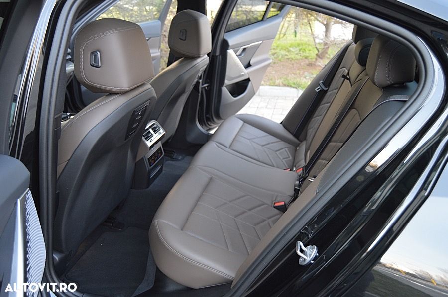 BMW Seria 5 520d AT MHEV - 21