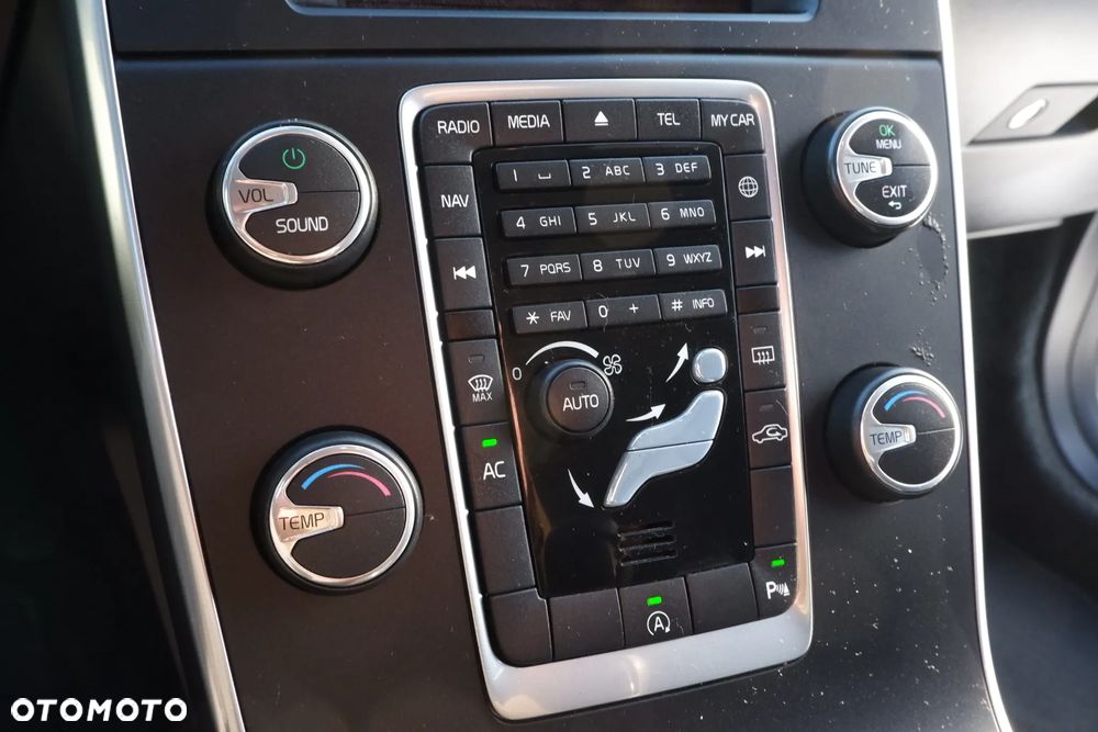 Volvo V60 D3 Geartronic Kinetic - 24