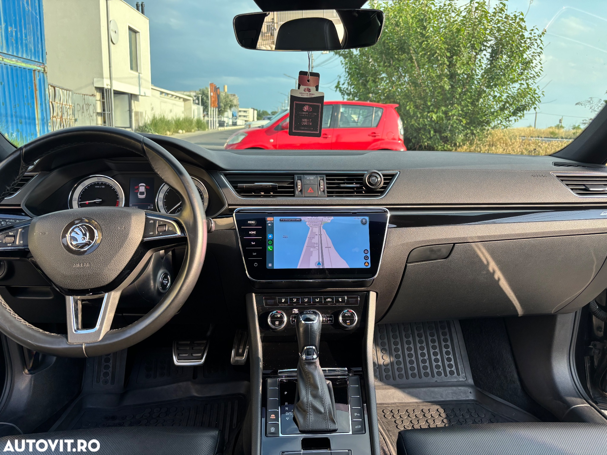 Skoda Superb 2.0 TDI DSG L&K - 7