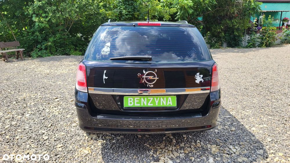 Opel Astra 1.4 Caravan - 8