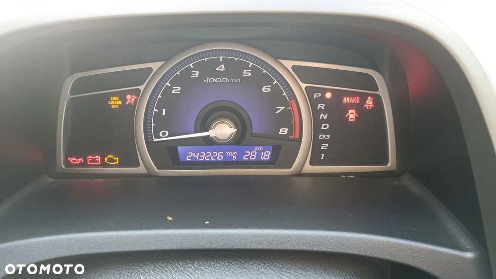 Honda Civic 1.8 Executive - 17