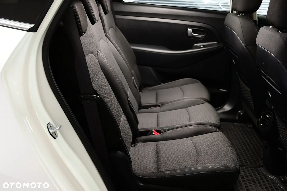 Kia Carens 1.7 CRDi M - 23