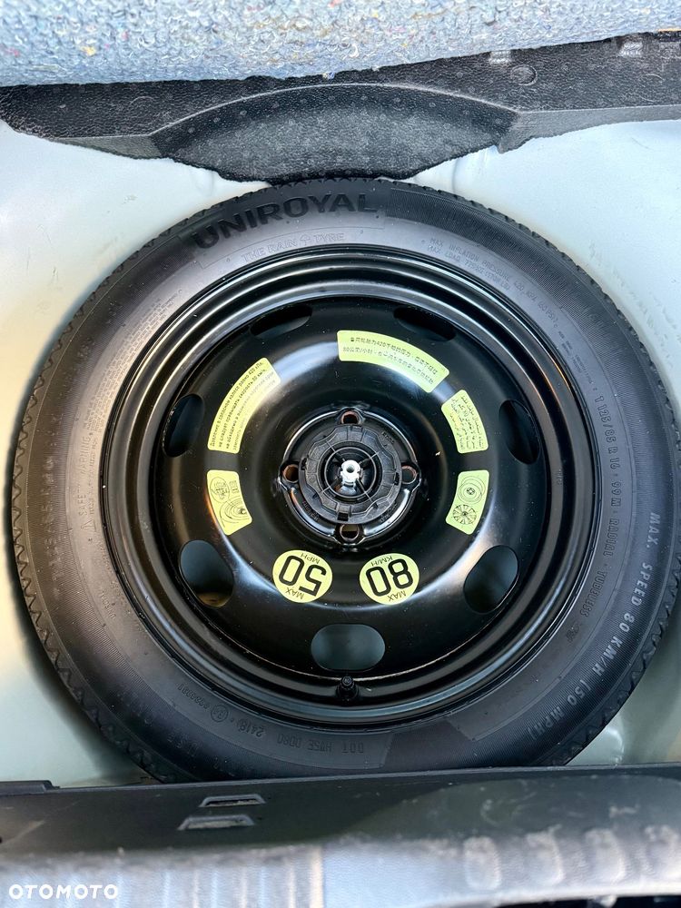 Citroën C3 1.2 PureTech Shine - 37