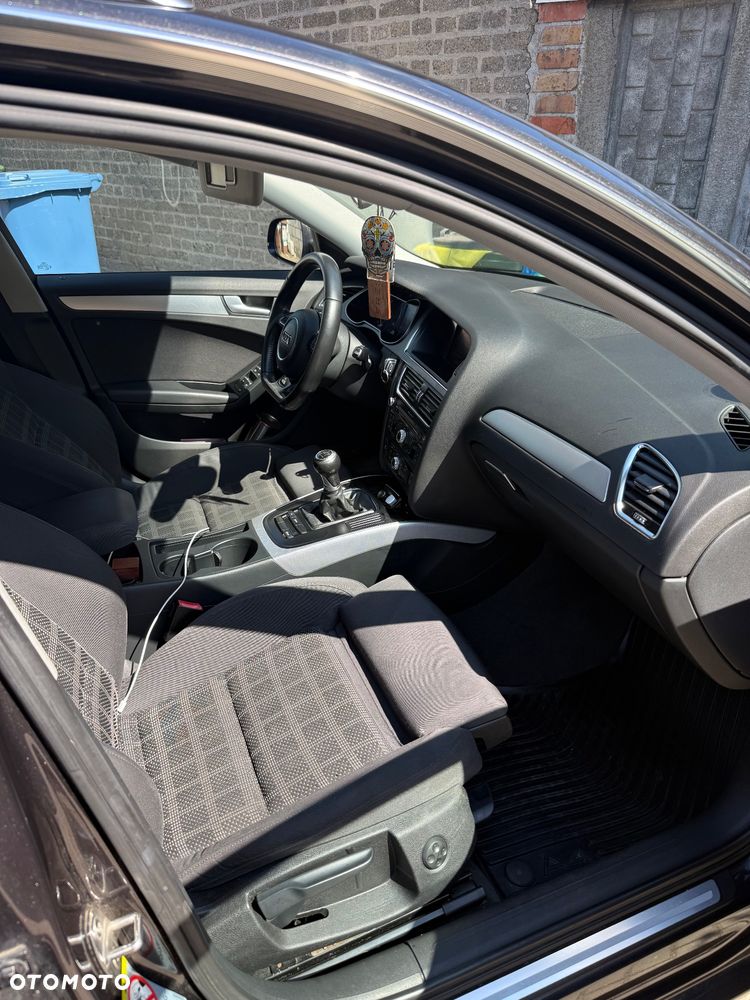 Audi A4 Avant 2.0 TDI - 21