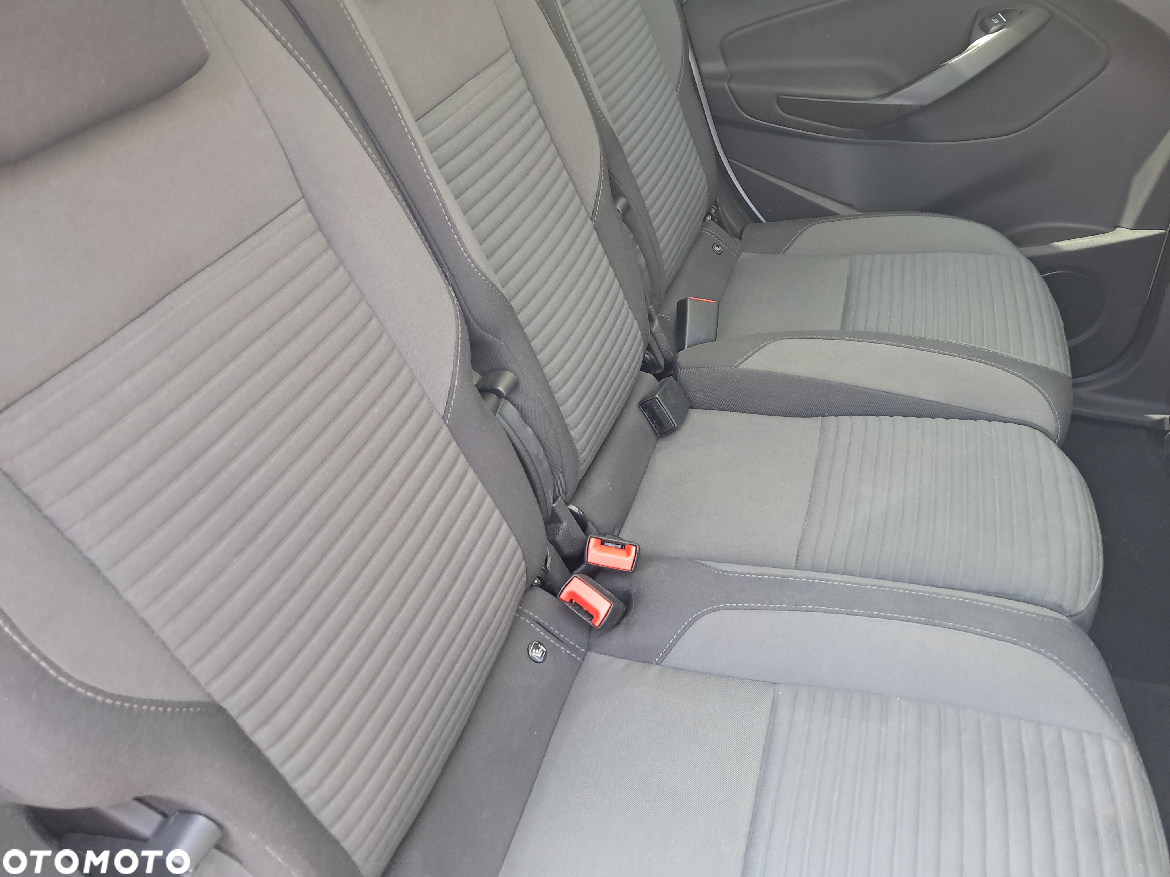 Ford C-MAX 1.5 TDCi Start-Stop-System Titanium - 15