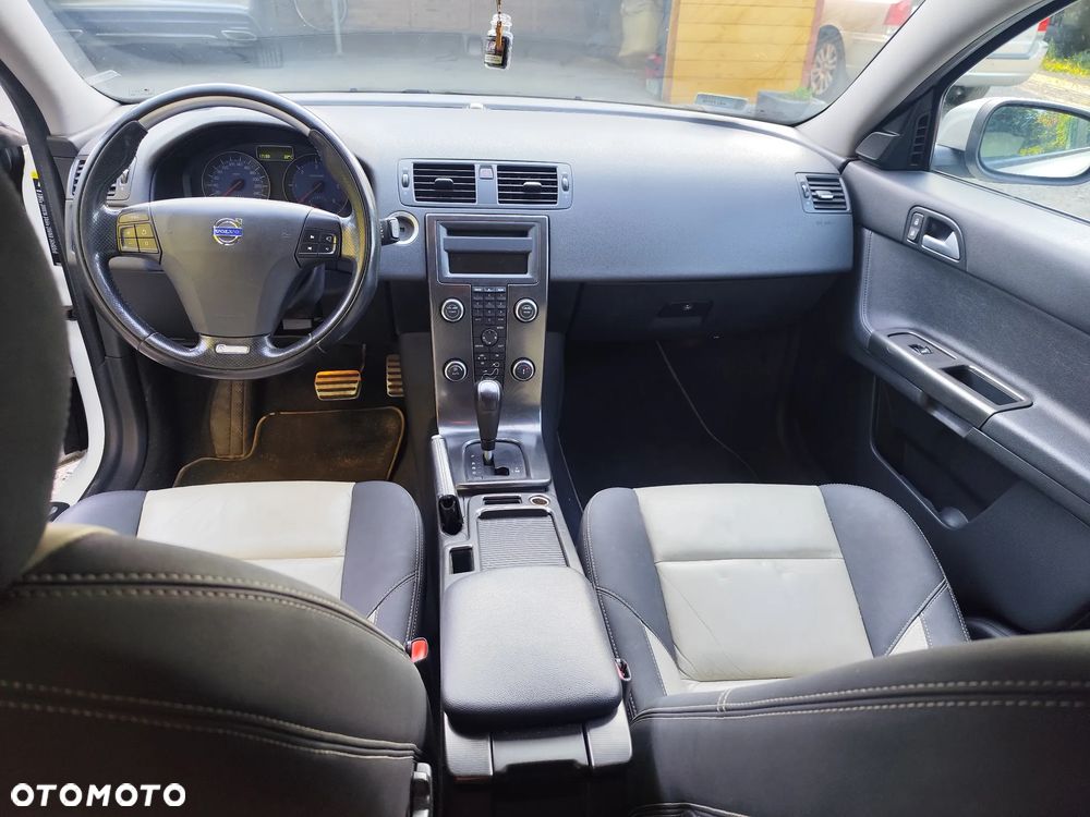 Volvo V50 2.0D DPF Powershift RDesign - 11