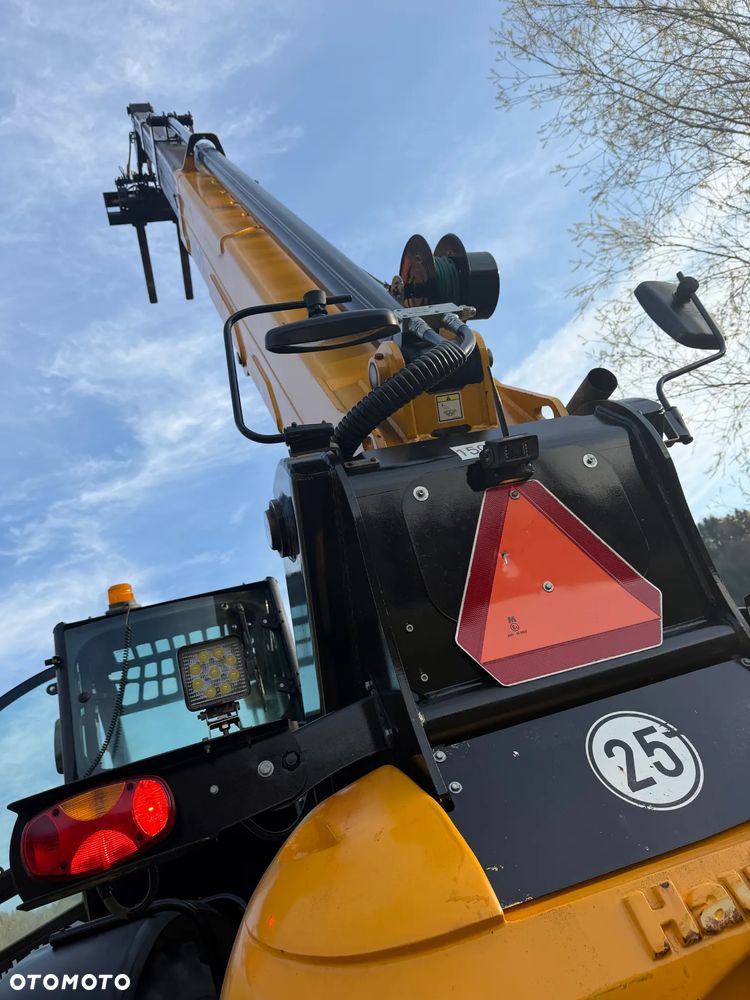 Haulotte HTL 4017 Ładowarka Teleskopowa Dźwig 17m. z Bocianem 22m. Łyżka szufla. widły z Hydraulicznym posuwem! Maszyna z Komuny Norweskiej! Jak Nowa z Salonu. DEKRA aktualna na cały osprzęt! Kamera + szybkozłącze! Bocian 5m. Szybka wolna jazda! Pełna Dokumentacja Serwisowa! Opony zero zużycia! Zero luzów i wycieków! Stabilizatory 2ośie. Wielka Okazja 3430 mtg! Webasto. Gniazdo 220v. Bogata Wersja Norweska - 25