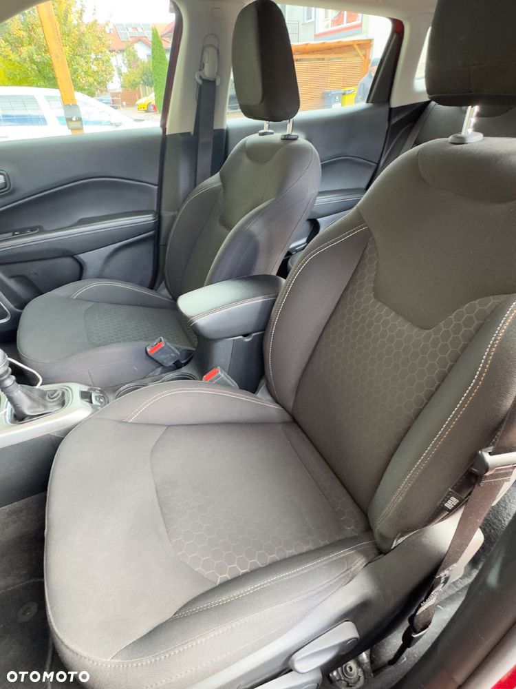 Jeep Compass 1.4 TMair Longitude FWD S&S - 9