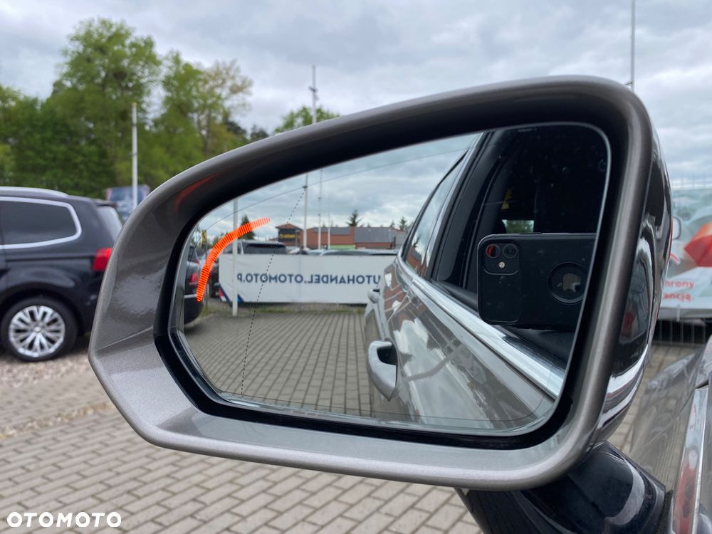 Volvo V60 D4 Geartronic Summum - 33