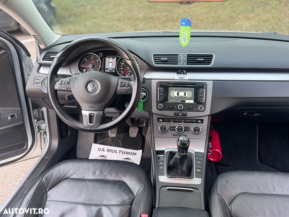 Volkswagen Passat 2.0 TDI DPF Highline - 6