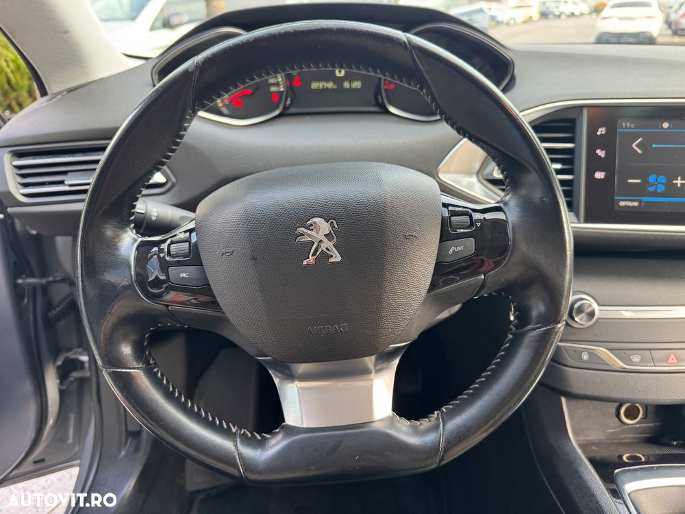 Peugeot 308 BlueHDi FAP 130 Stop & Start Style - 9