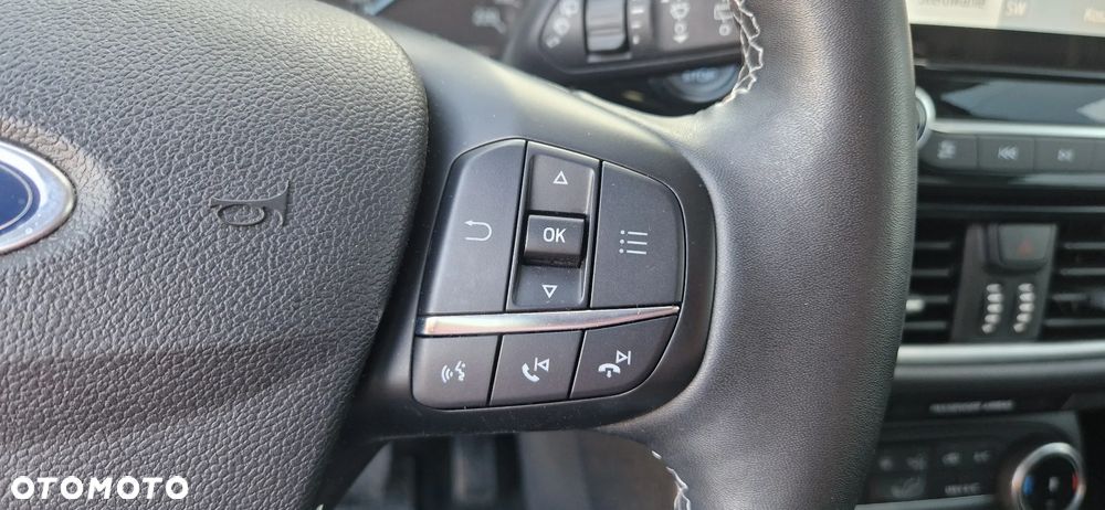 Ford Fiesta 1.0 EcoBoost Hybrid S&S TITANIUM - 17