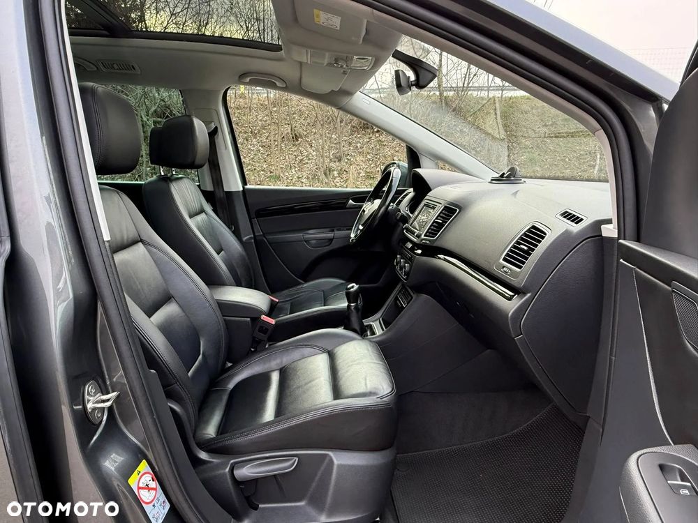 Volkswagen Sharan 2.0 TDI (BlueMotion Technology) Highline - 25