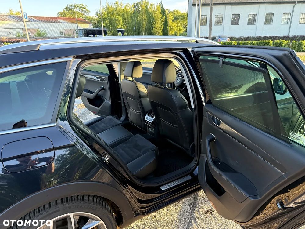Skoda Superb 2.0 TSI 4x4 Scout DSG - 6