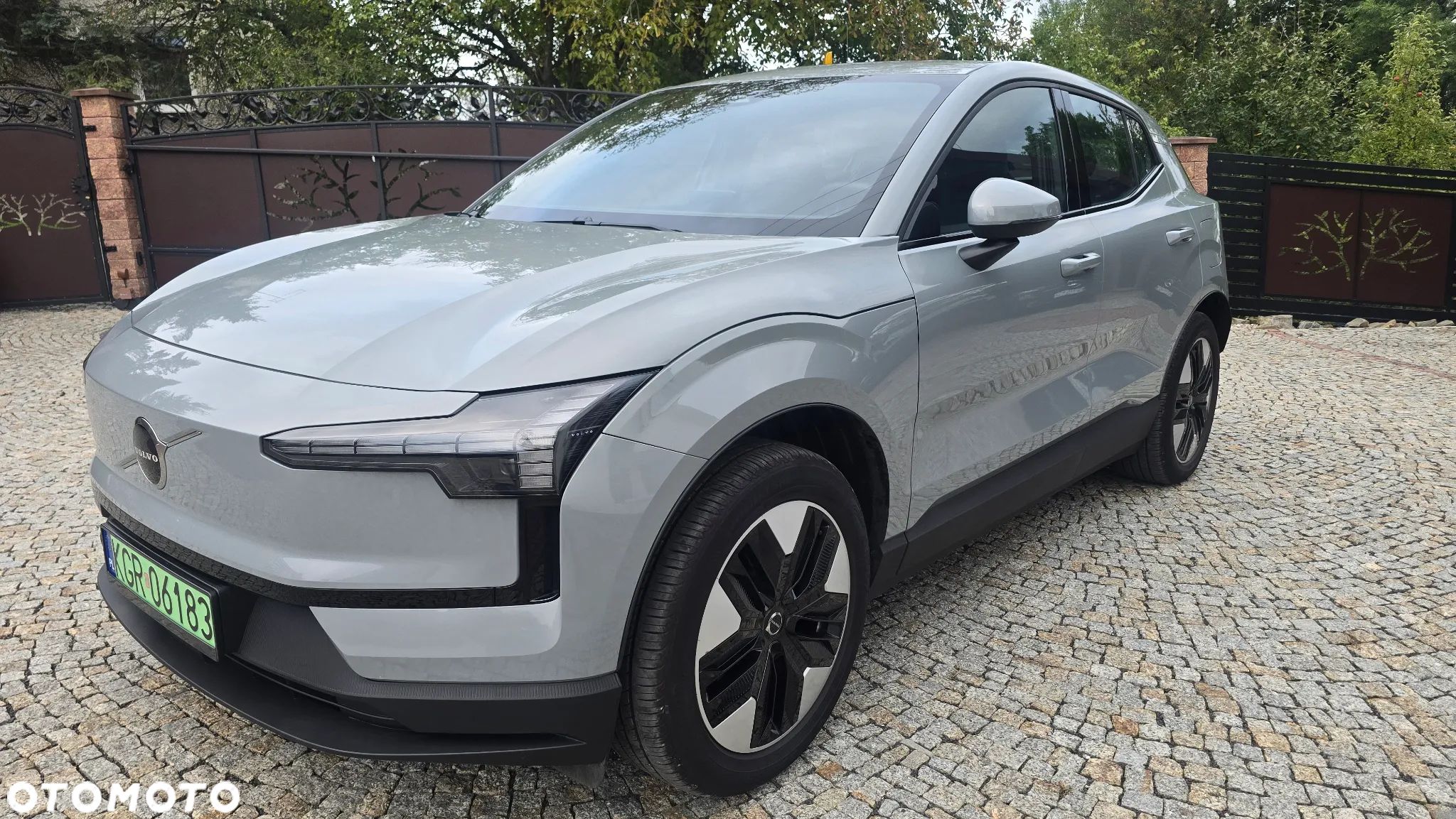 Volvo EX30 51kWh Single Motor Plus - 1