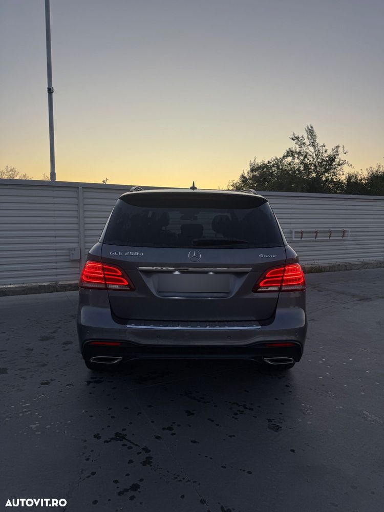 Mercedes-Benz GLE 250 d 4MATIC - 5