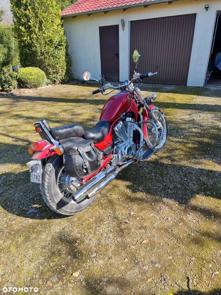 Suzuki Intruder - 2