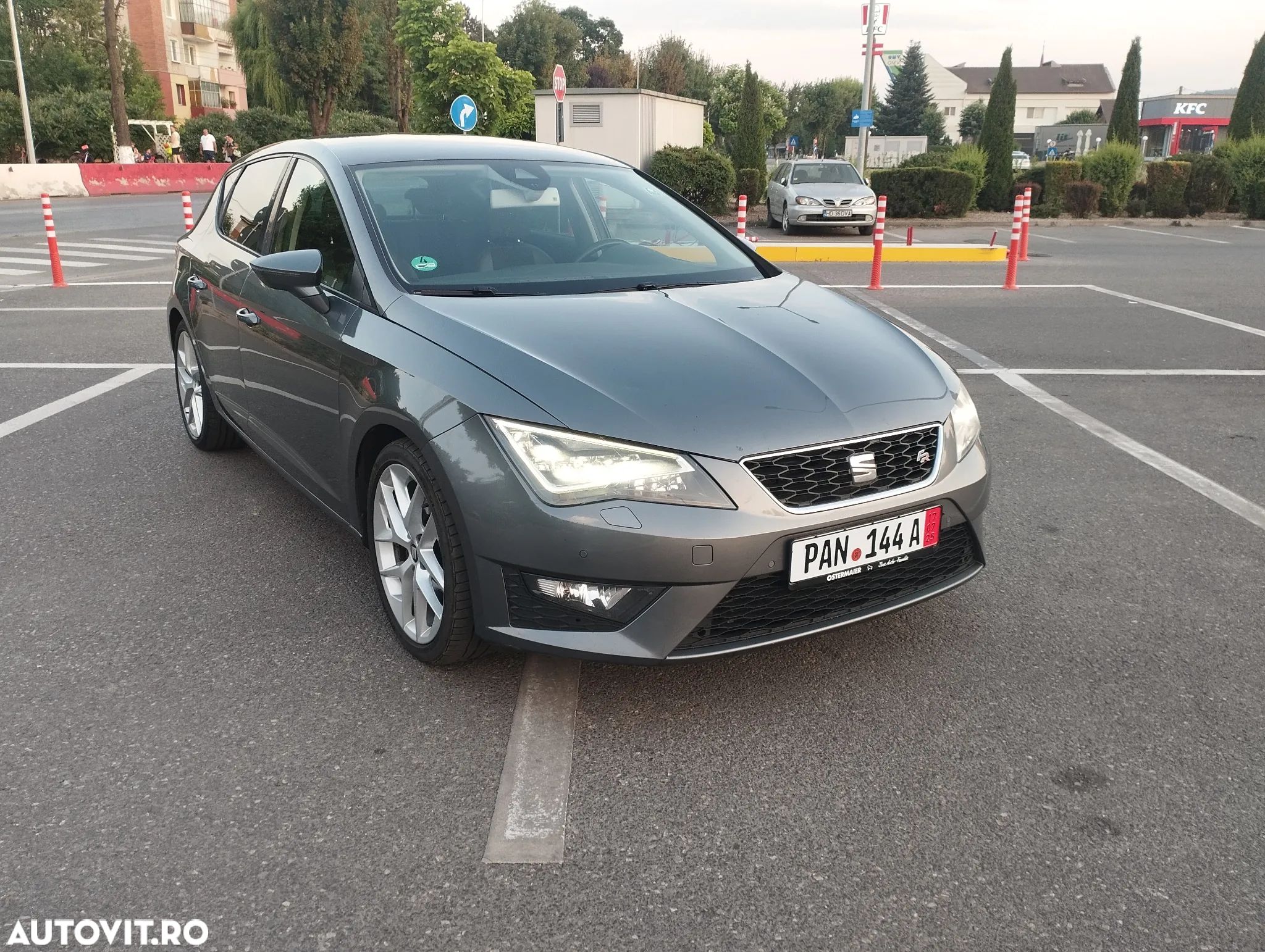 Seat Leon 2.0 TDI DPF Start&Stop FR - 1