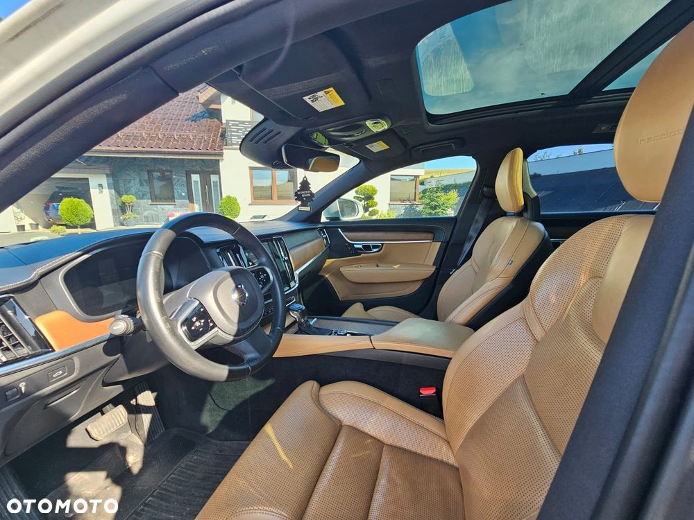 Volvo S90 - 4