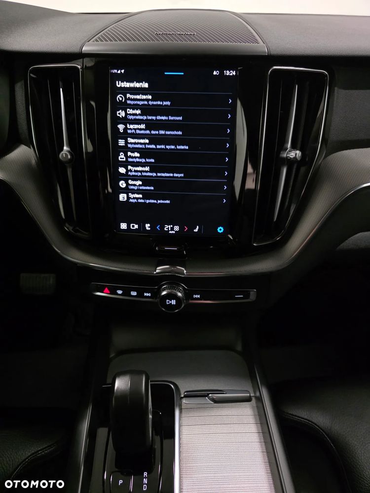 Volvo XC 60 B4 D AWD Plus Dark - 16