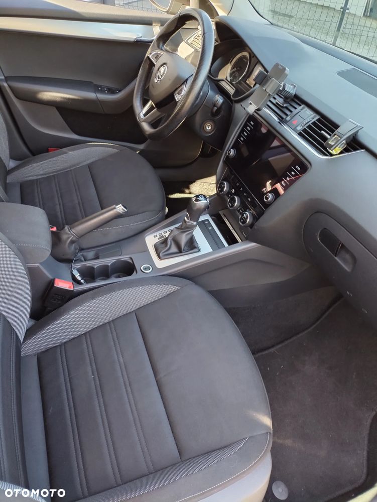 Skoda Octavia 1.5 TSI ACT Style DSG - 20